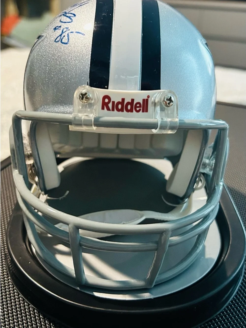 Dallas Cowboys Mini Helmet Signed by Ernie Mills - Picture 3 of 6